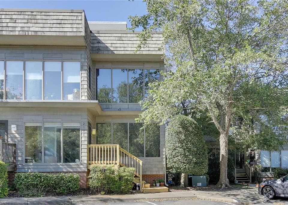 1st image of 2828 Wiigwaas Ln