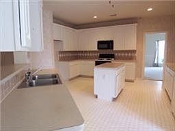 5th image of 24811 Bent Hollow Ln