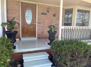 9505 Dolan Rd, Columbus, MI 48063