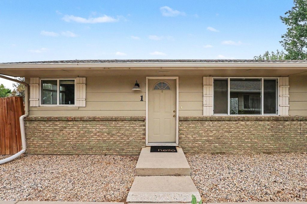 607 N Bryan Ave #1