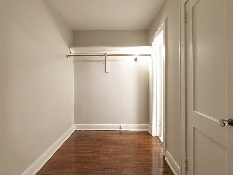 26 Balmoral Ave — Photo 27