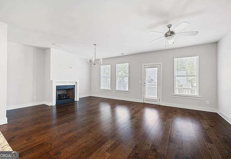 1395 Heights Park Dr SE — Photo 12