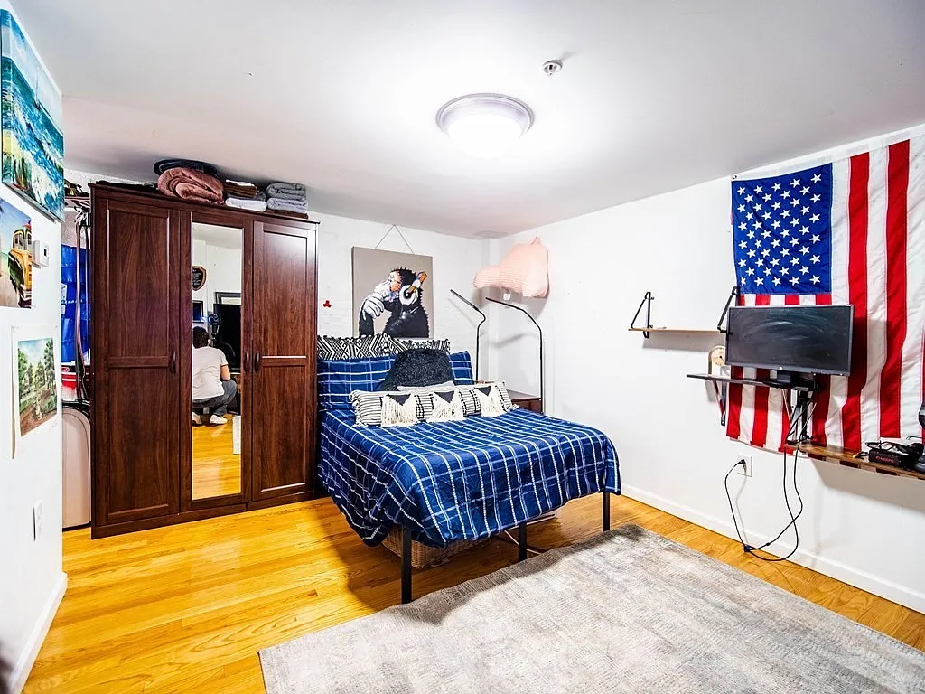 Studio, 265 sqft, $2,200 — Photo 1