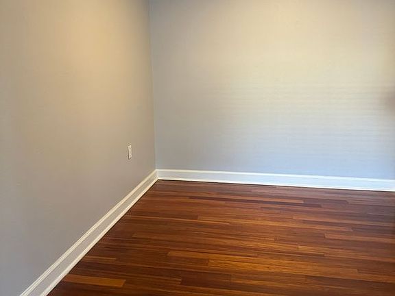 4th image of 2071 Dixie Belle Dr APT B