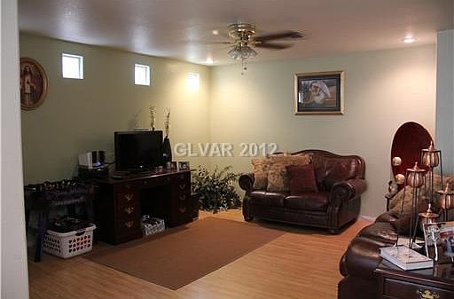 2nd image of 9926 Keephills St