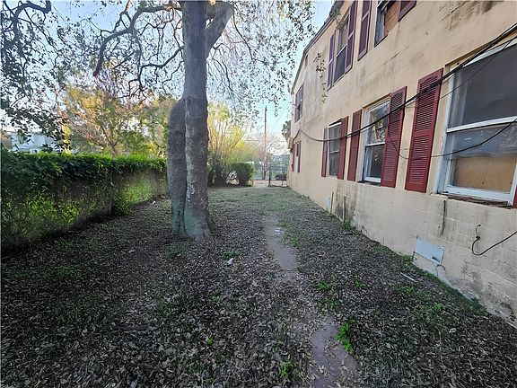 4th image of 926 Park Ave