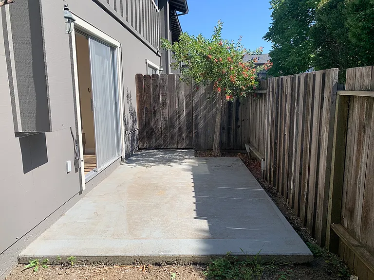 Pinehaven Garden Apartments — Photo 38