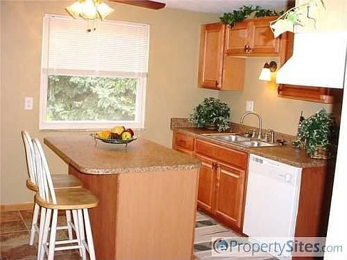 2nd image of 2117 Keller Pl E