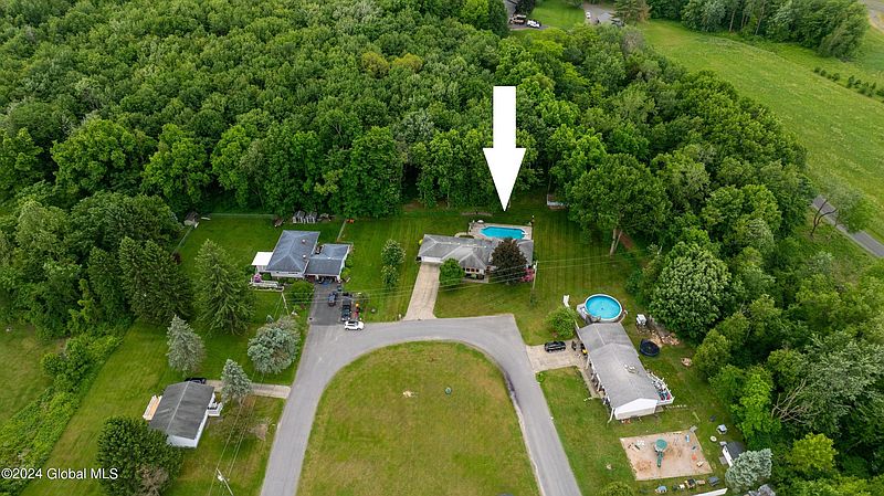 4th image of 23 Ronald Drive