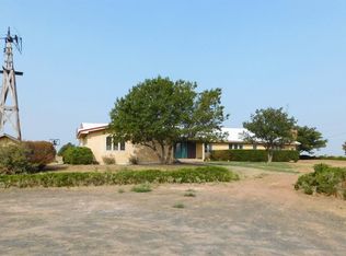 320 County Rd W, Farwell, TX 79325