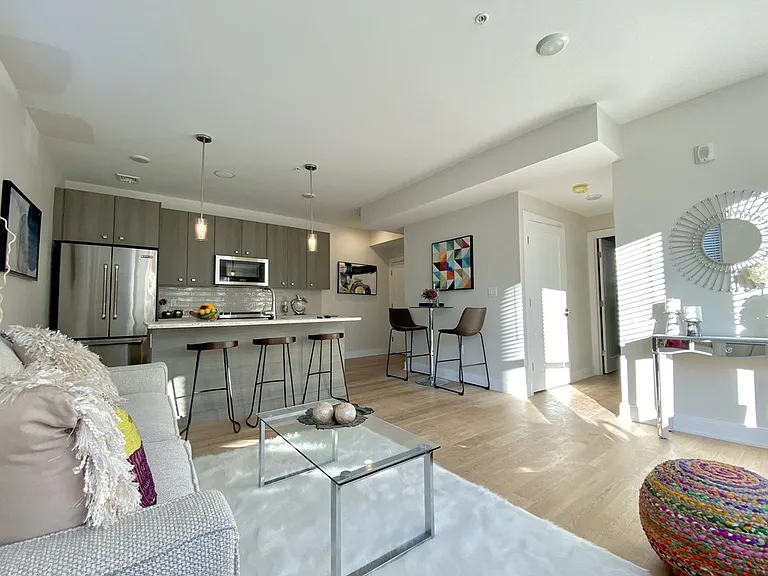530 Dorchester Ave — Photo 5