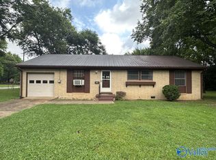 2408 Mastin Lake Rd NW, Huntsville, AL 35810