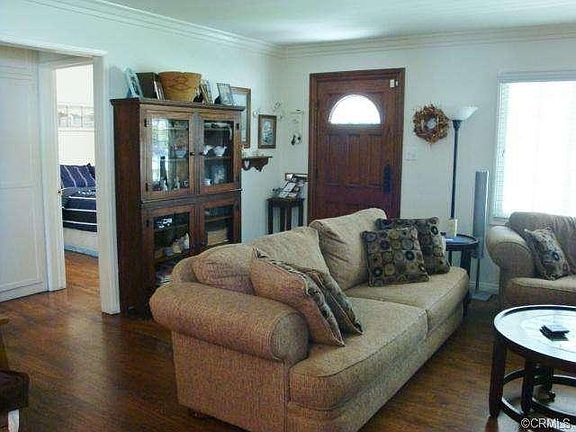 2nd image of 1452 N Sultana Ave
