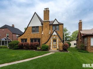 2533 28th St, Moline, IL 61265