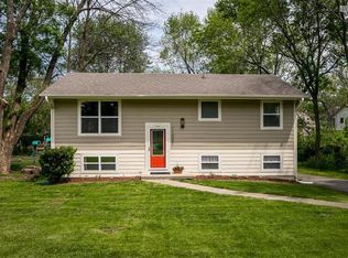 11001 N Kenwood Ave, Kansas City, MO 64155