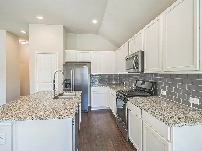 120 Lasino Dr — Photo 9
