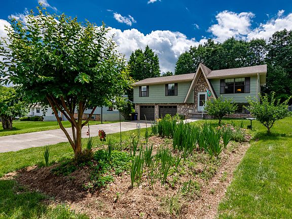 5th image of 8212 Blue Spruce Dr