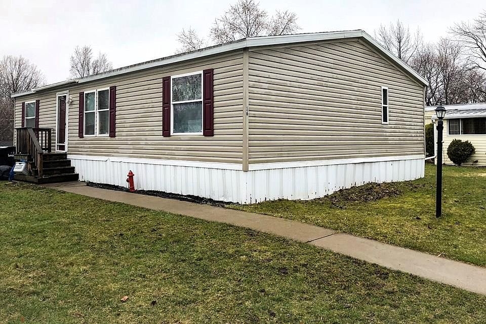 1st image of 16 Glenview Dr