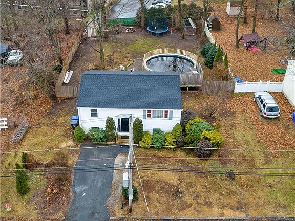 3rd image of 14 Woodside Ave