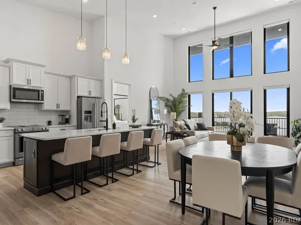 182 Haves Place Dr #5C, Lake Ozark, MO 65049