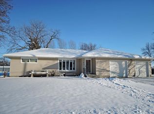 601 2nd St S, Ellendale, MN 56026