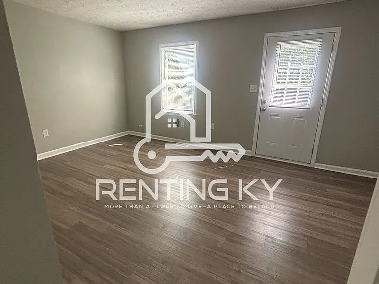 104 Strawberry Ln — Photo 11