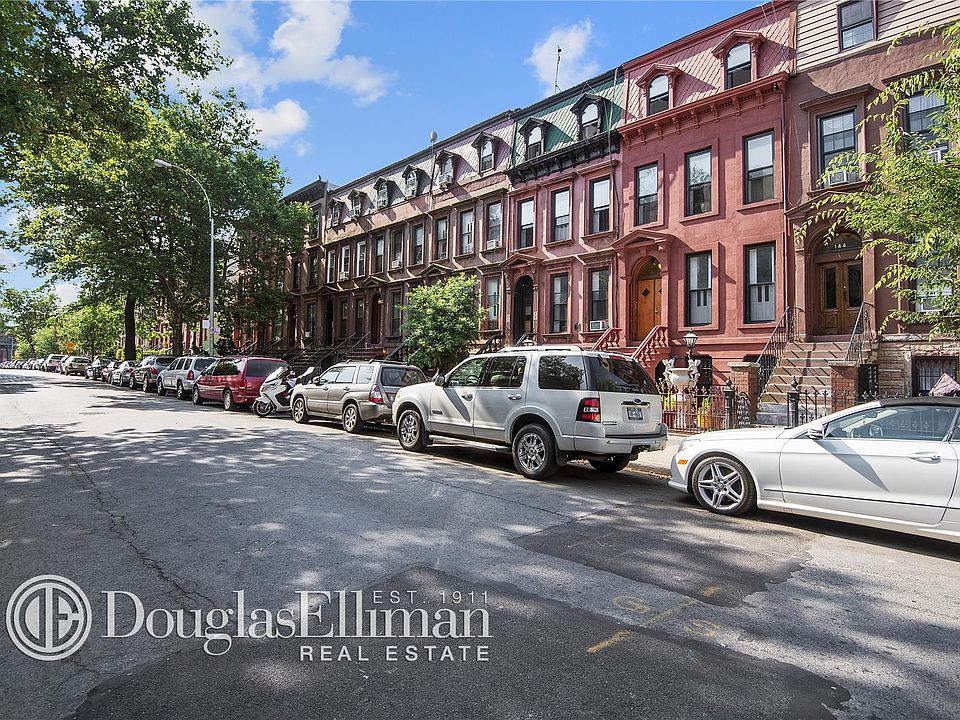 2nd image of 141 Lefferts Pl #4