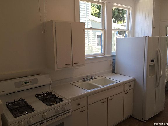 4th image of 1422 Palou Ave