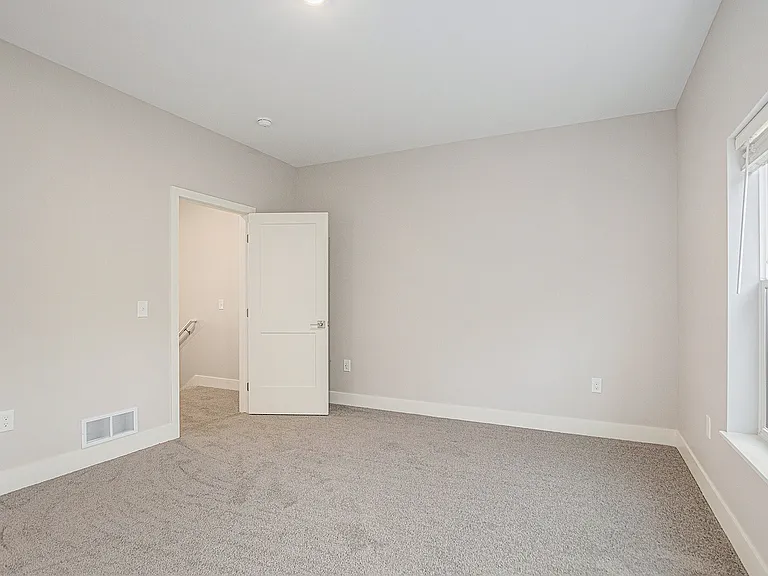 The Summit at Harvey Townhomes — Photo 17