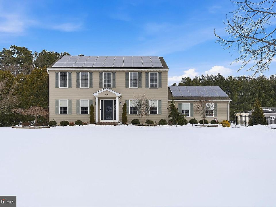 1st image of 60 Hampshire Ct