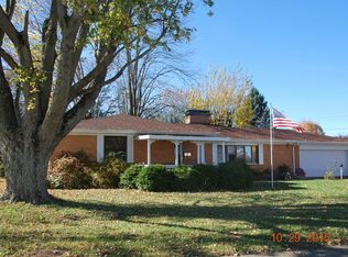 302 Meadow Ln, Liberty, IN 47353