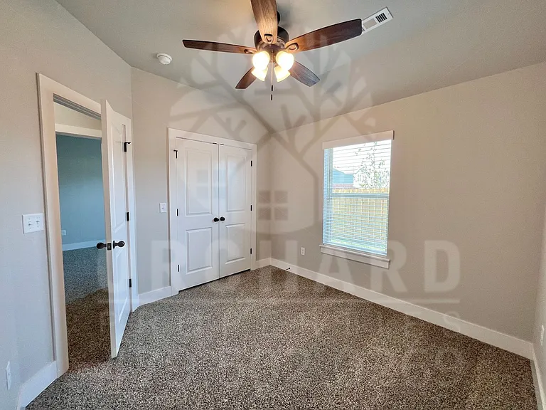 528 Bradford Dr — Photo 14