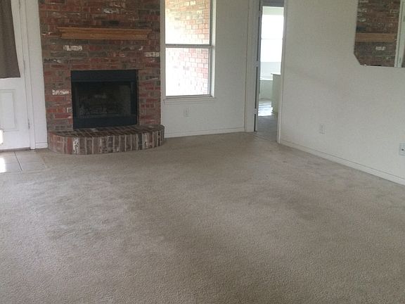 Livingroom & Fireplace