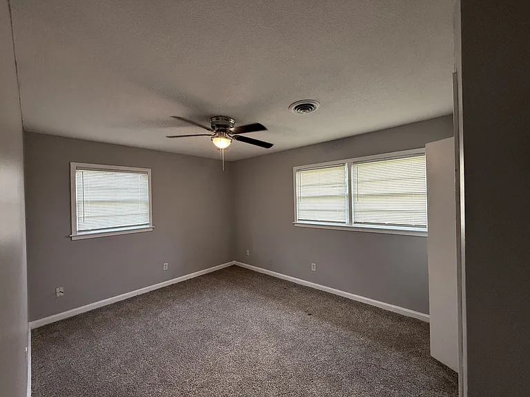 4426 Narrow Lane Rd — Photo 6