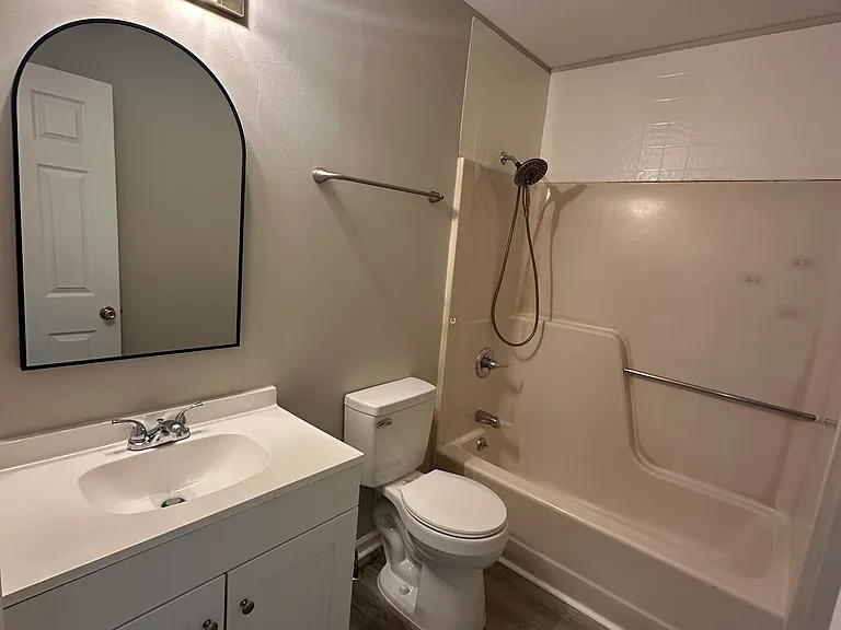 308 Crestmont Dr #A — Photo 9