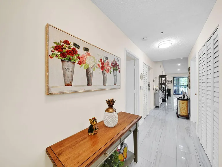15011 Ashland Cir #23 — Photo 12