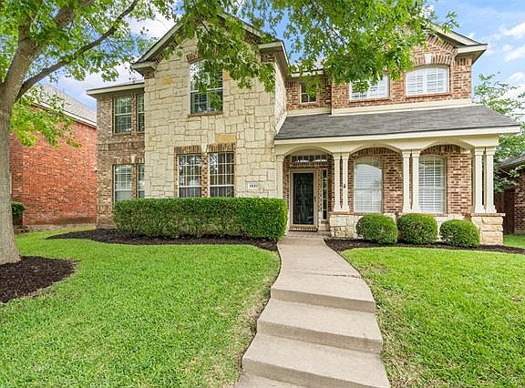 4th image of 1831 Bur Oak Dr