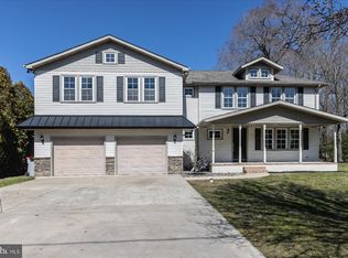 1064 Roosevelt Blvd, Vineland, NJ 08361