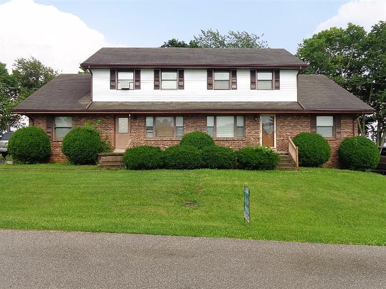 1st image of 576 Magnolia Dr