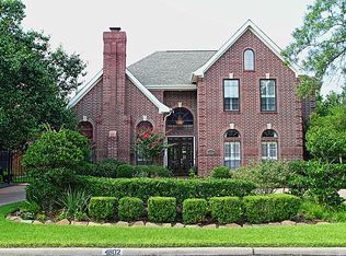 4802 Braeburn Dr, Bellaire, TX 77401