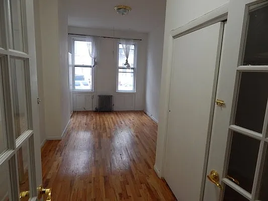 Rented by Capri Jet Realty Corp | media 9