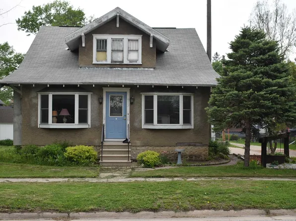 413 W 4th St, Saint Ansgar, IA 50472