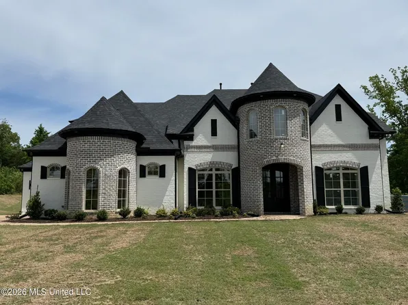 26 Honey Suckle Cv, Holly Springs, MS 38635