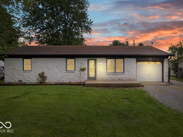 620 Meadows Dr, Mooresville, IN 46158