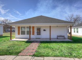 506 N Tennessee Ave, Carterville, MO 64835