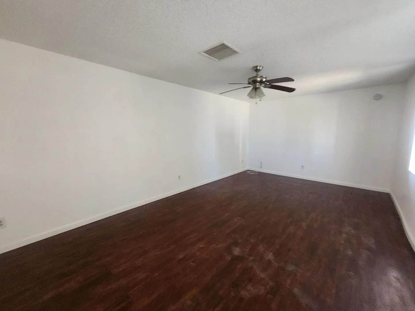 Large 2 Bedroom in Chocolate Drop — Photo 2