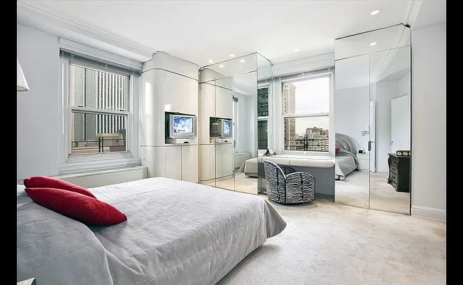 Sold by Douglas Elliman | media 7