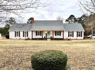 823 Red Clay Rd, Douglas, GA 31533