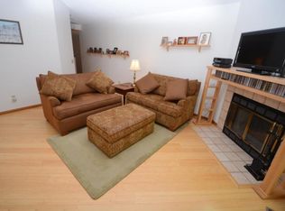 1898 Southpointe Ter, Eagan, MN 55122