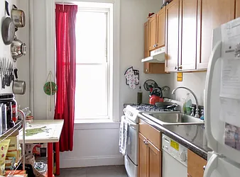 Rented by Optimar International Realty